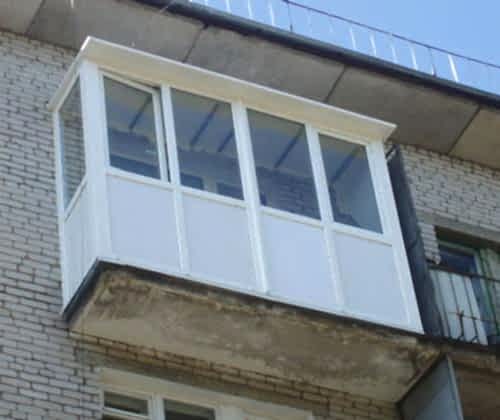 Балкон с крышей
